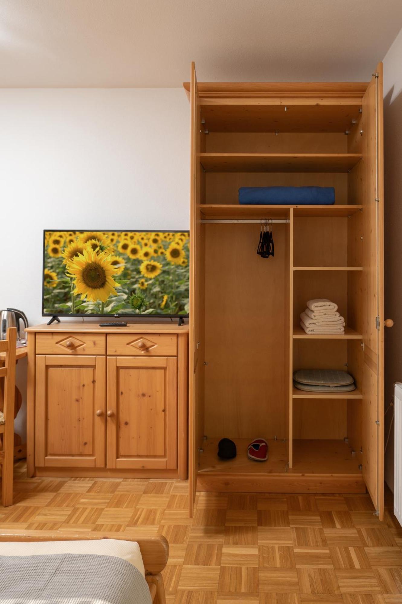 Rooms & Apartments Pr Matjon بليد المظهر الخارجي الصورة