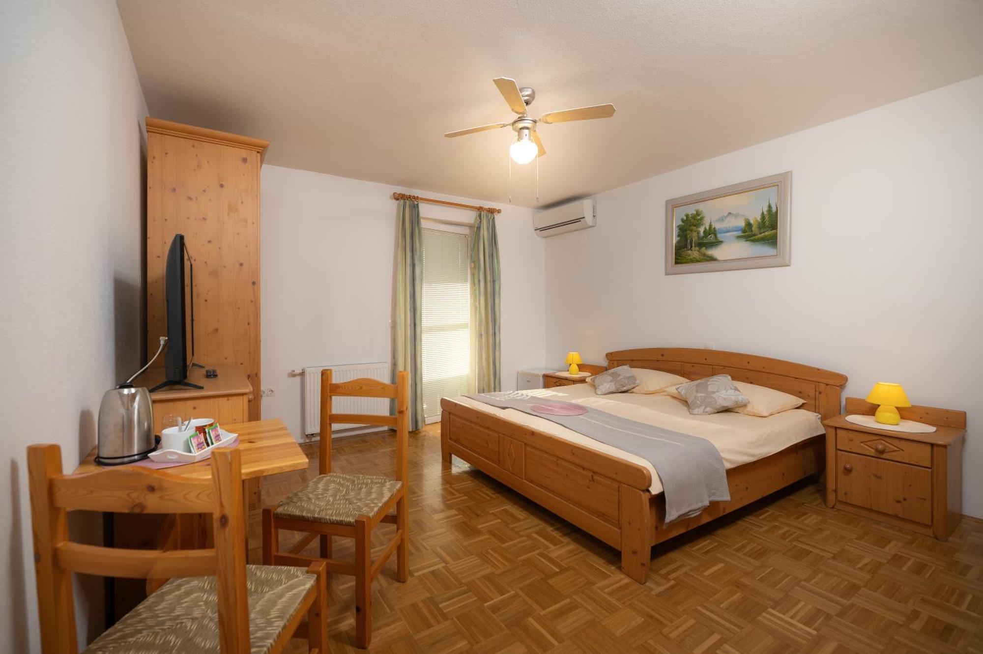 Rooms & Apartments Pr Matjon بليد المظهر الخارجي الصورة