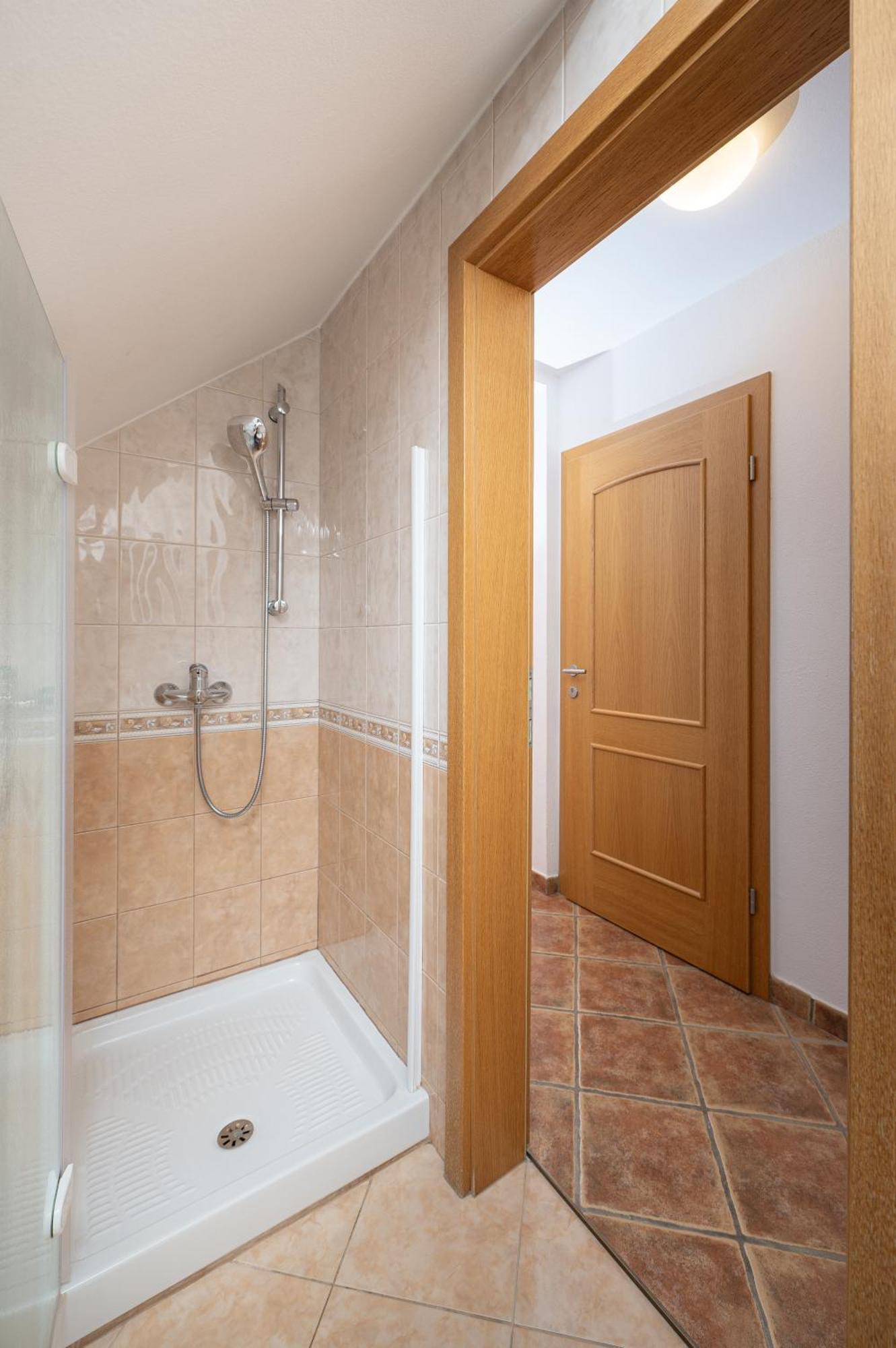 Rooms & Apartments Pr Matjon بليد المظهر الخارجي الصورة
