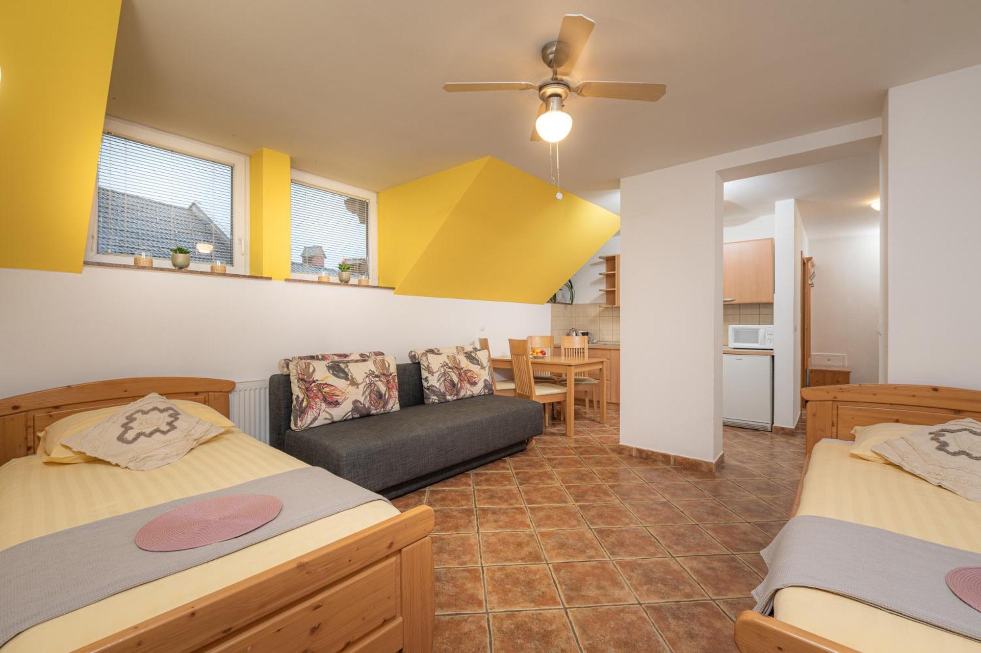 Rooms & Apartments Pr Matjon بليد المظهر الخارجي الصورة